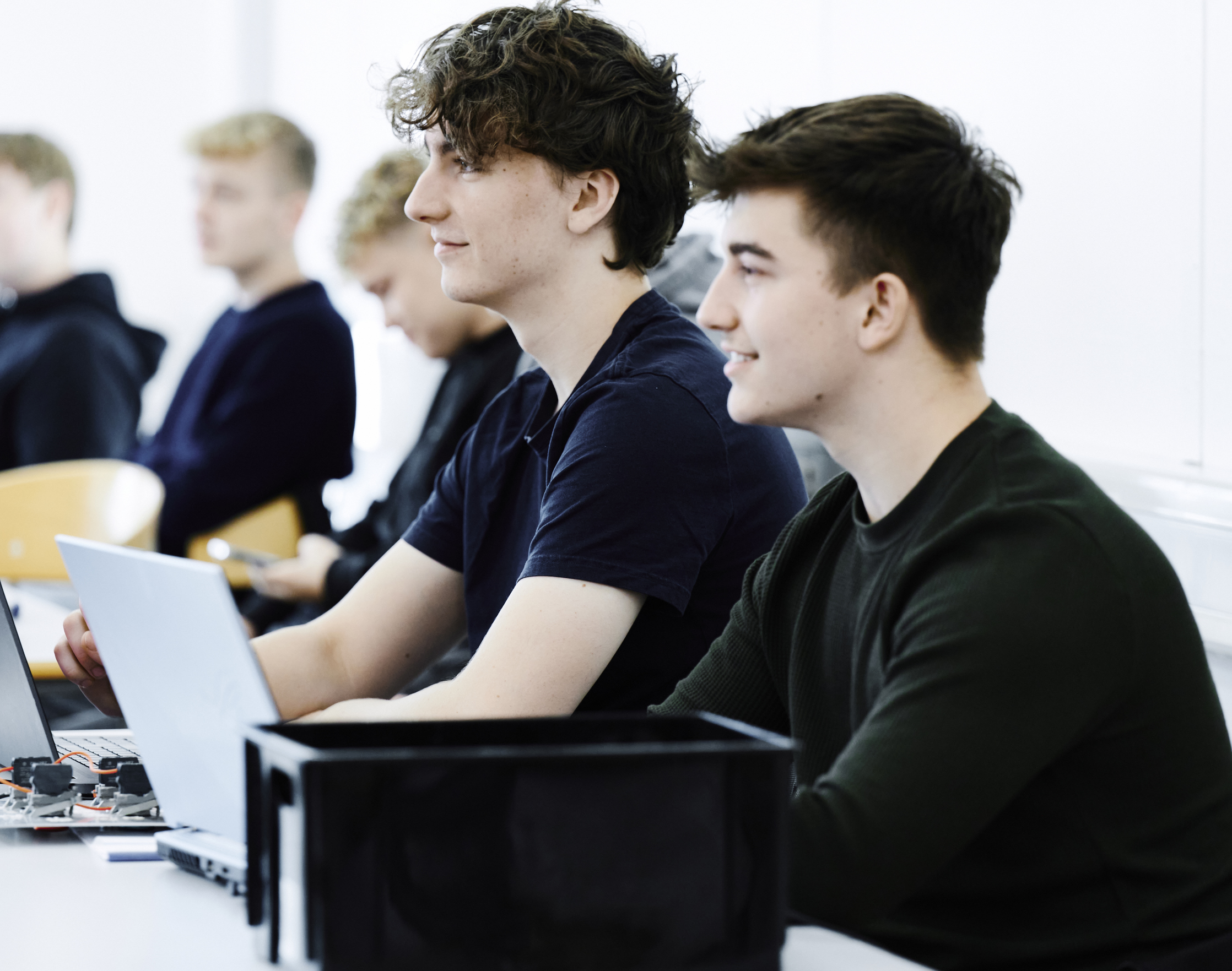 Elektriker-elever har klasseundervisning